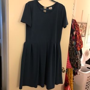 Solid blue 3x Amelia - textured fabric.